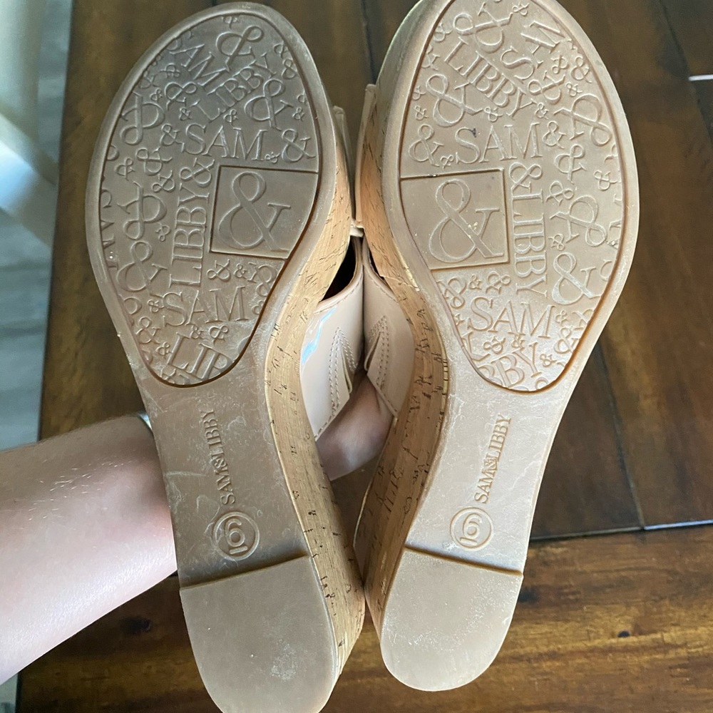 Sandals - Picture 4 of 4